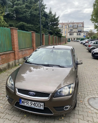 Ford Focus cena 12900 przebieg: 292000, rok produkcji 2007 z Chmielnik małe 22